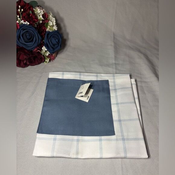 New Plaid Pocket Apron Always First Industrial Ent. NWT 28” x 22” - Picture 3 of 5